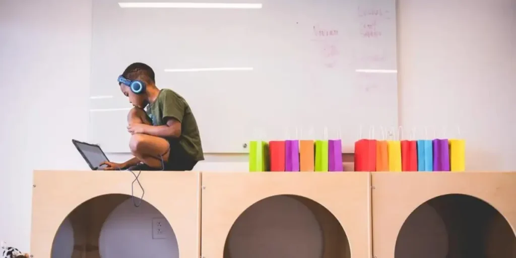 Read more about the article AI-Powered Schools Are Changing Education at This Texas Academy