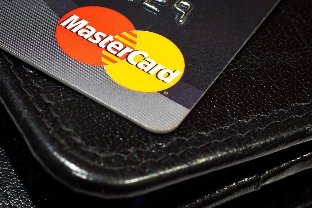 Read more about the article Mastercard Agent Suite Launch Signals the Rise of Agentic AI in Commerce