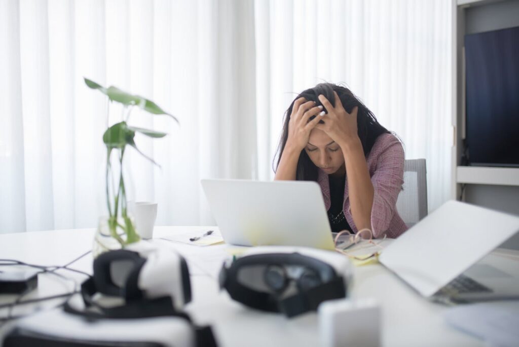 Read more about the article AI Replacement Dysfunction: Experts Warn of Growing Mental Health Crisis as AI Job Fears Rise