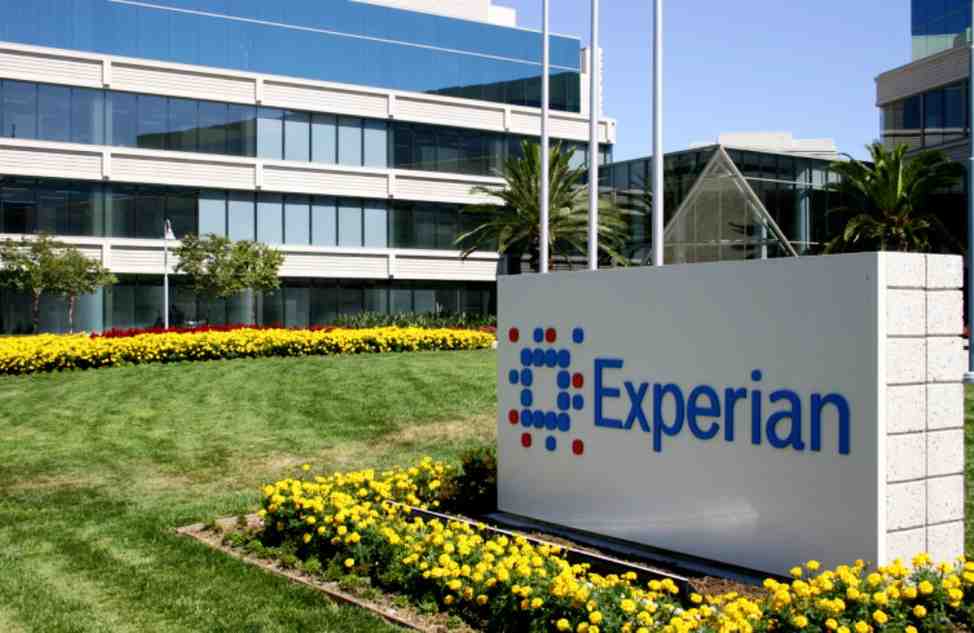 Read more about the article Experian Insurance Marketplace on ChatGPT: AI Insurance Comparison Platform Launches