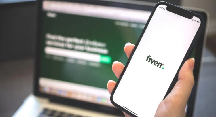 Read more about the article Fiverr AI in Hiring: CEO Says Human Talent Remains Essential Despite AI Shift