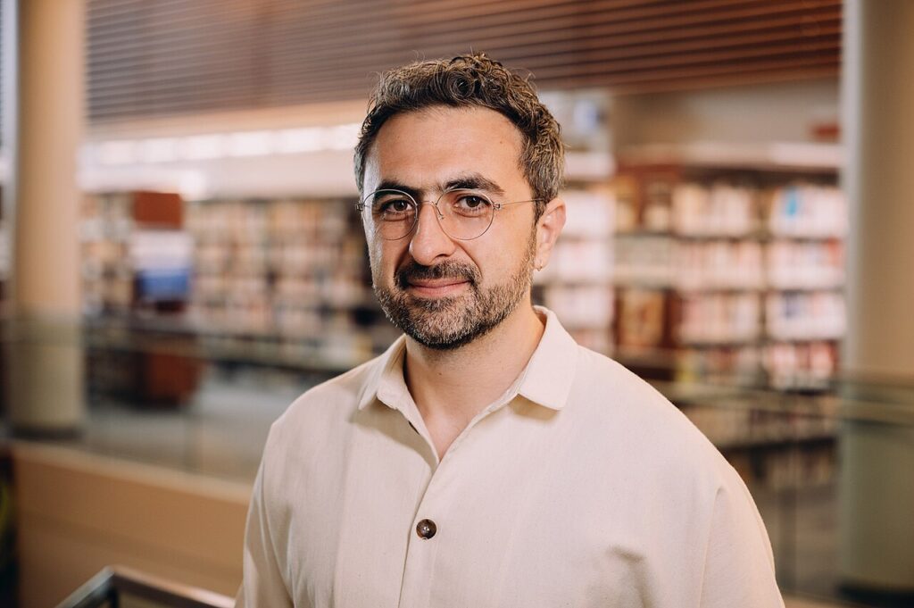 Read more about the article Microsoft AI CEO Mustafa Suleyman Says Most White-Collar Tasks Will Be Automated in 18 Months