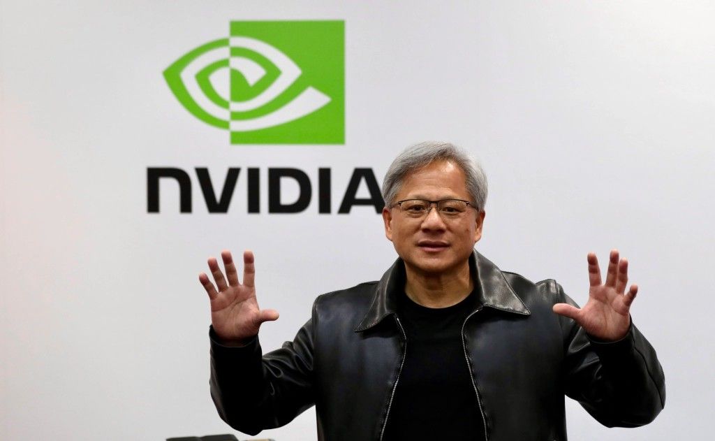 Read more about the article Nvidia Record Earnings AI Data Center Revenue Surges as Capex and OpenAI Talks Intensify