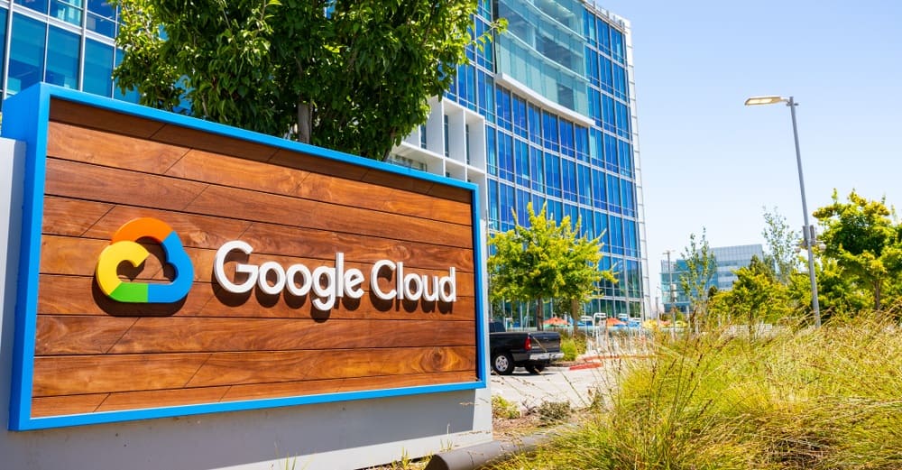 Read more about the article Google Cloud Growth Surges Past $20B but Faces Capacity Constraints