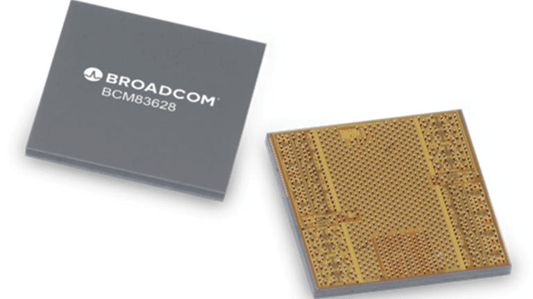 Read more about the article Broadcom Lowers Power Consumption with Latest AI Networking Chips