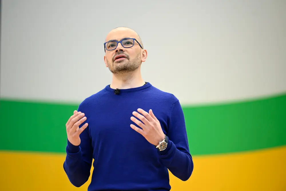 Read more about the article Google Is Allegedly Paying AI Staff to Do Nothing for a Year—Here’s Why